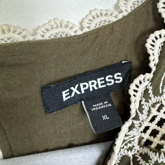 Express Green Lace Crochet Embroidered Long Sleeve Cropped Top Size XL - Picture 3 of 7